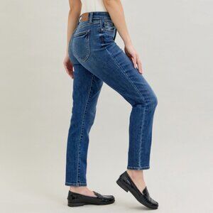 Judy Blue Shield Back Pocket Slim Jeans
